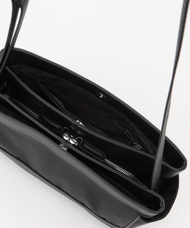 Y'SACCS トラベル ホライズンショルダー ブラック