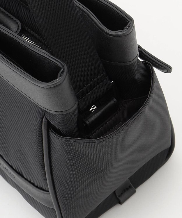 Y'SACCS トラベル ホライズンショルダー ブラック