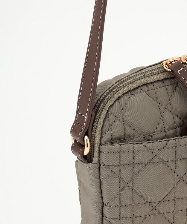 LA BAGAGERIE グリッドキルティングミニショルダー グレージュ