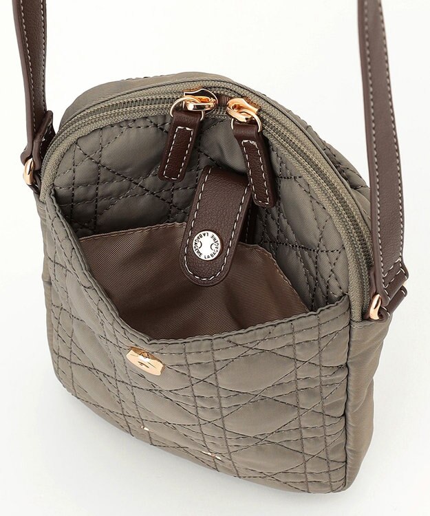 LA BAGAGERIE グリッドキルティングミニショルダー グレージュ