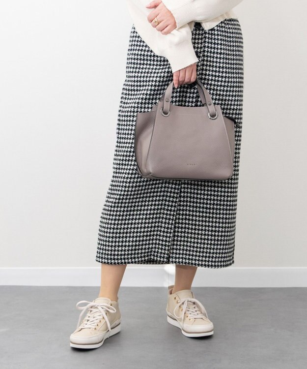 INTER-CHAUSSURES 【BUSSOLA】サイドゴアミドルカットスニーカー ライトベージュ