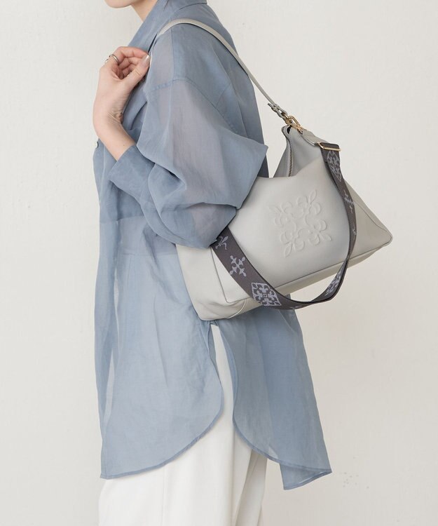 russet エンボスモノグラム2WAYショルダーバッグ(CE-1692) L.Gray