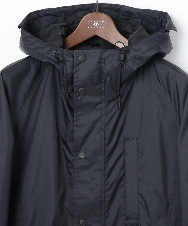 JOSEPH ABBOUD MOUNTAIN 【UNISEX】リサイクルナイロンリップ コート ブラック系