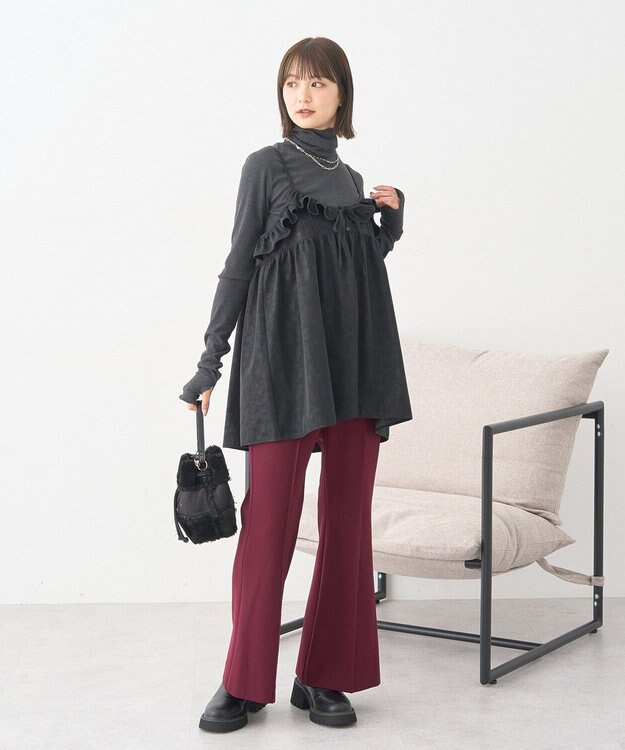 earth music&ecology センターシームフレアパンツ Ecru