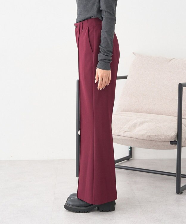 earth music&ecology センターシームフレアパンツ Ecru