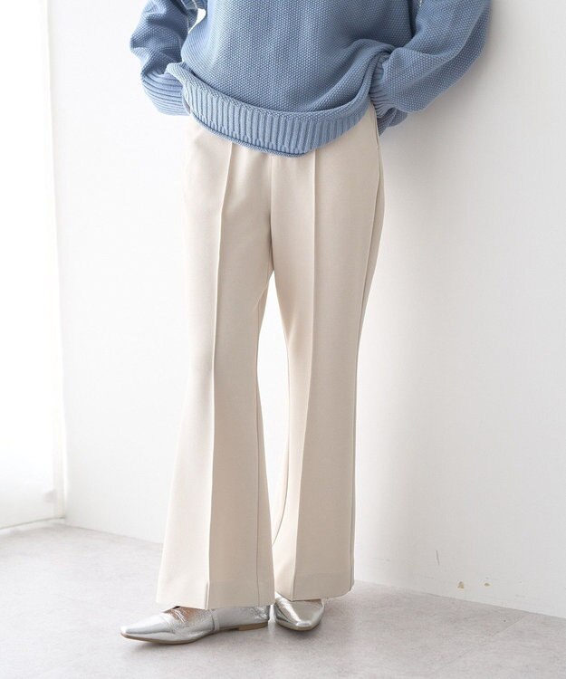 earth music&ecology センターシームフレアパンツ Ecru