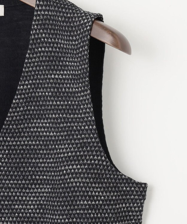 JOSEPH ABBOUD 【イタリア糸使用/清涼感/軽い/洗える】スラブギマニットベスト ブラック系7