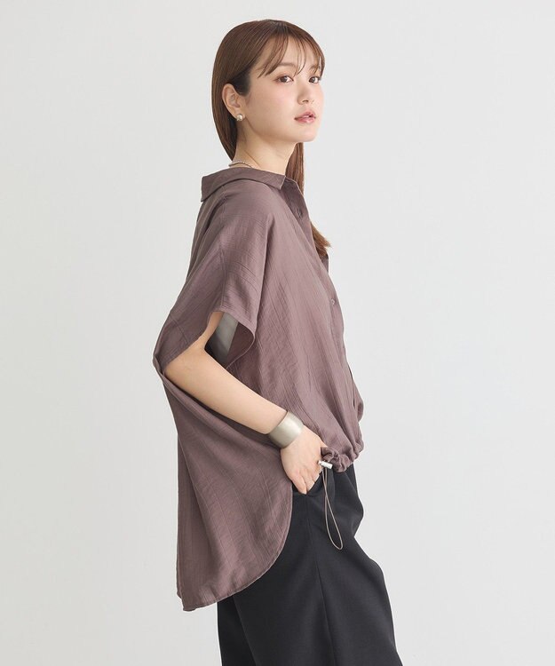 earth music&ecology 【接触冷感】裾ドロストフレンチスリーブシャツ Brown