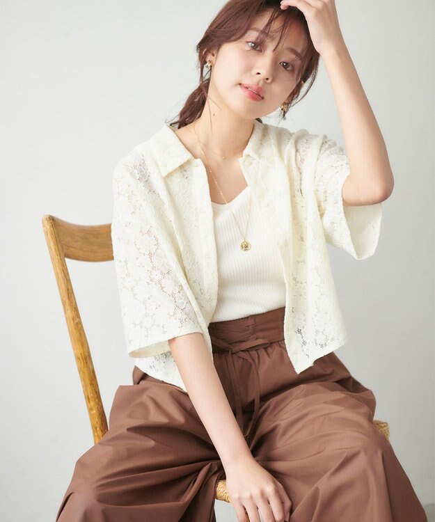 Feroux カップ付きリブ タンクトップ アイボリー系