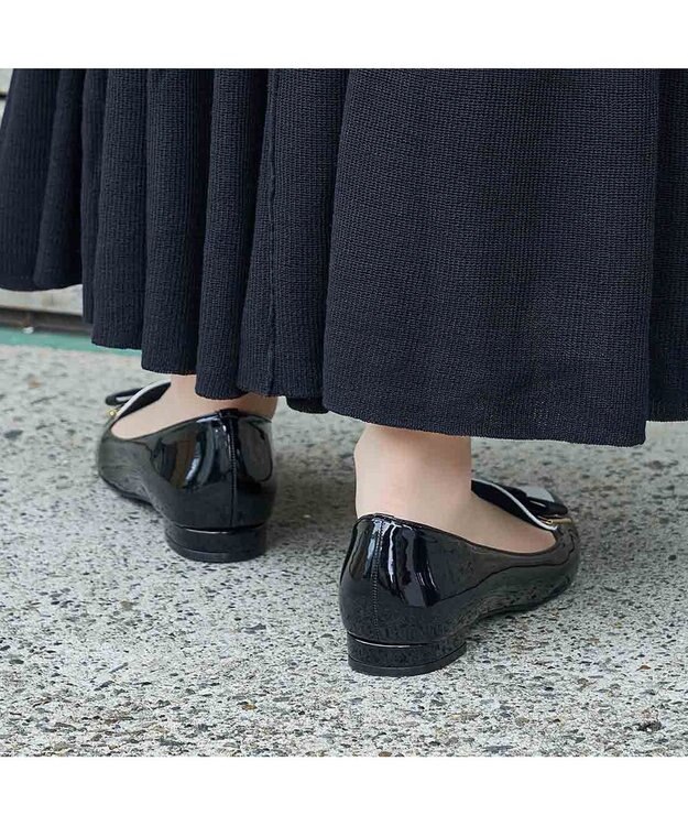 ing <ing>【WEB限定】【レイン対応】リボンモチーフフラットパンプス ブラックコンビ