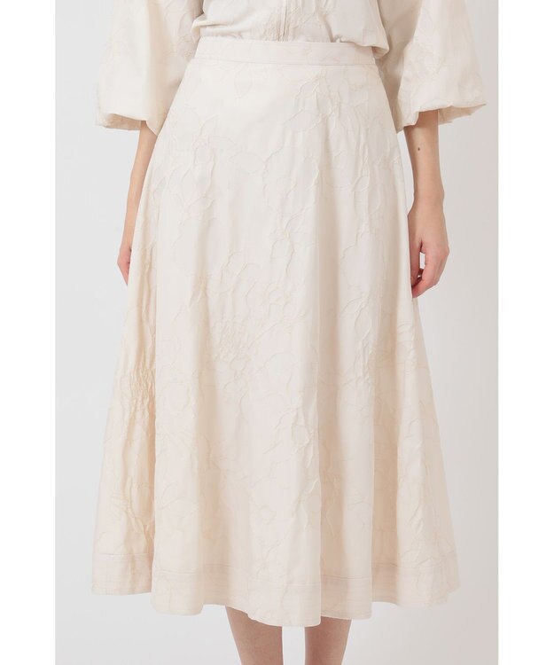 DAKS 【TV着用｜梅津弥英子アナ】フラワーモチーフジャガードスカート ベージュ