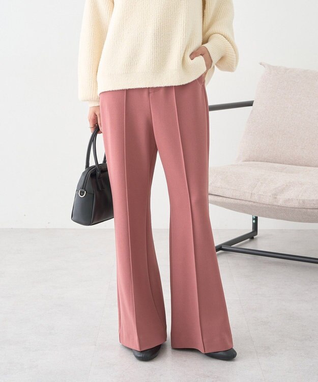 earth music&ecology センターシームフレアパンツ Ecru