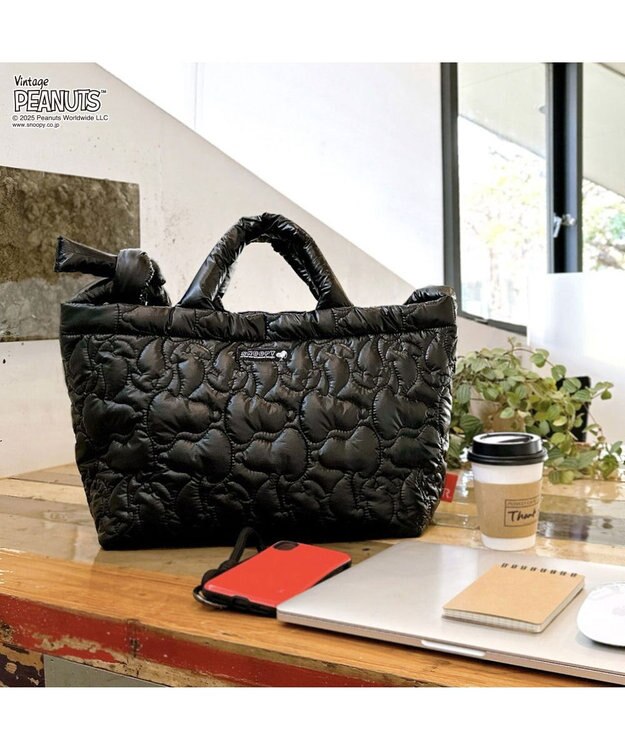 ROOTOTE 8450【スヌーピー】IP.ミディアム.キルト.ピーナッツ-0N 01：シャイニーブラック