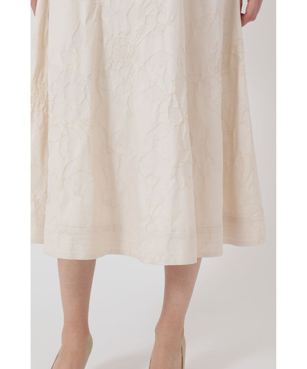 DAKS 【TV着用｜梅津弥英子アナ】フラワーモチーフジャガードスカート ベージュ