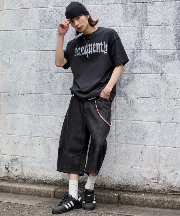 WEGO 【ユニセックス着用ITEM】アンサンブルグラフィックT（SS） ブラック中濃色
