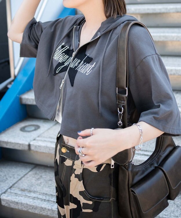 WEGO スターロゴ半袖ジップパーカー ダークグレー