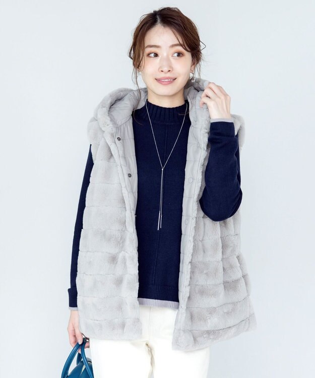 Tiaclasse 【2WAY】着回し自由のリバーシブルキルトフェイクファーベスト グレー
