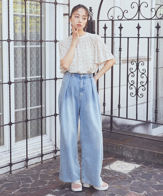 earth music&ecology タックホックデニムパンツ Light Indigo