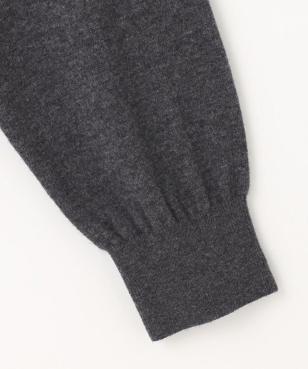 自由区 L 【カタログ掲載】ファインウールカシミヤクルーネック ニット グレー系