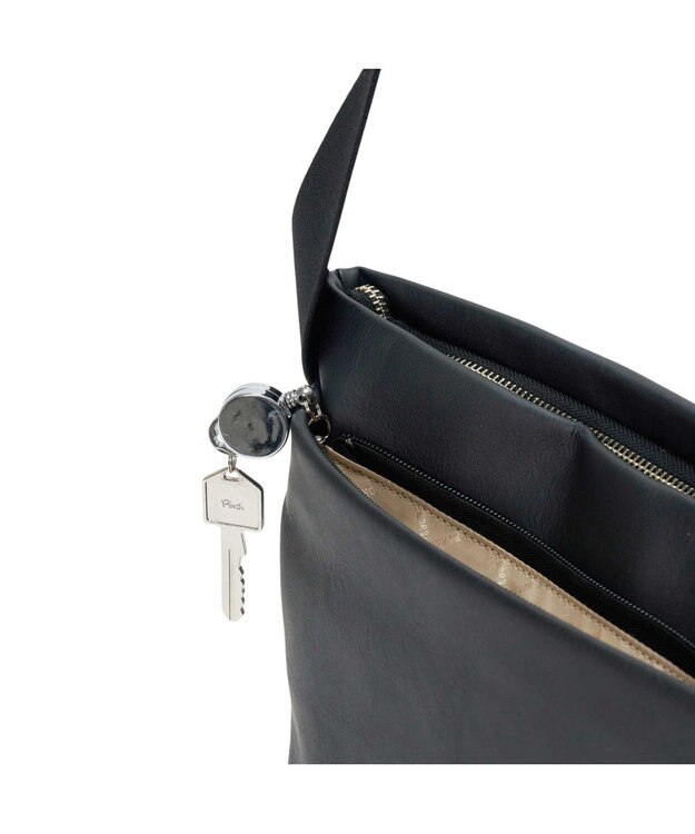 PELLE BORSA ラウンドショルダー Cheers Leather チアーズレザー 4677 ブラック