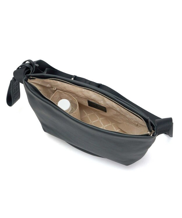 PELLE BORSA ラウンドショルダー Cheers Leather チアーズレザー 4677 ブラック