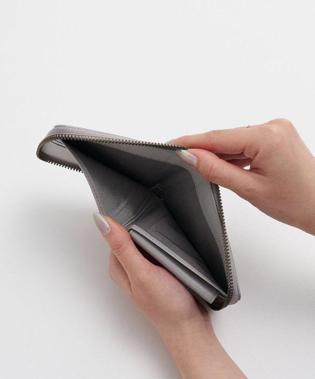 russet ラウンドジップハーフウォレット(SO-447) Black