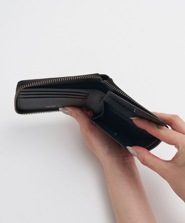 russet ラウンドジップハーフウォレット(SO-447) Black