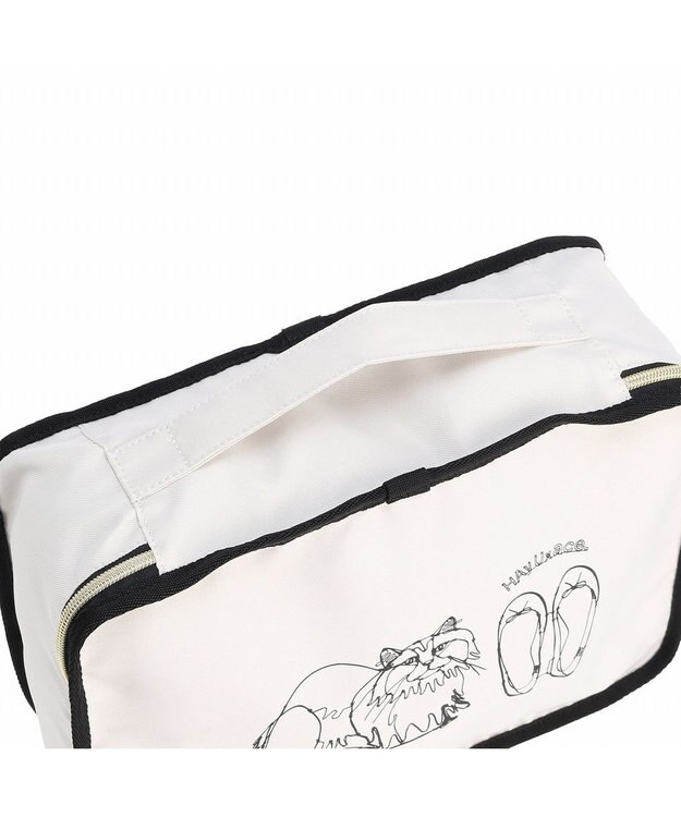 ACE BAGS & LUGGAGE HAyU × ace. トラベルポーチ Mサイズ 猫柄 17822 アイボリー