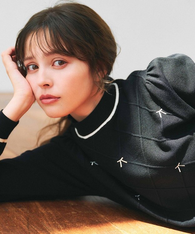 Feroux リボン刺繍ダイア柄 ニット ブラック系