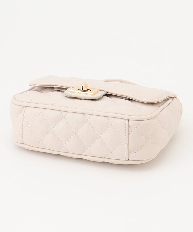 組曲 2WAYキルティングショルダーバッグ アイボリー系