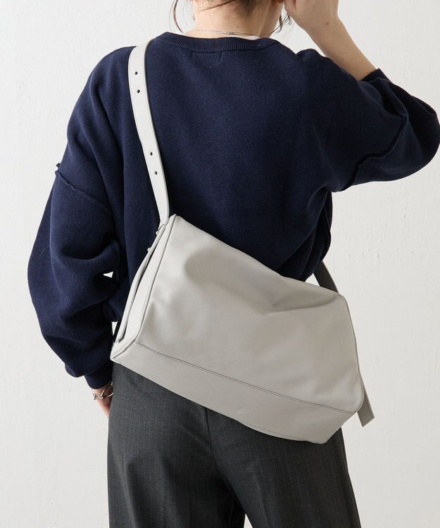 russet トライアングルショルダーバッグ(CE-1675) L.Gray