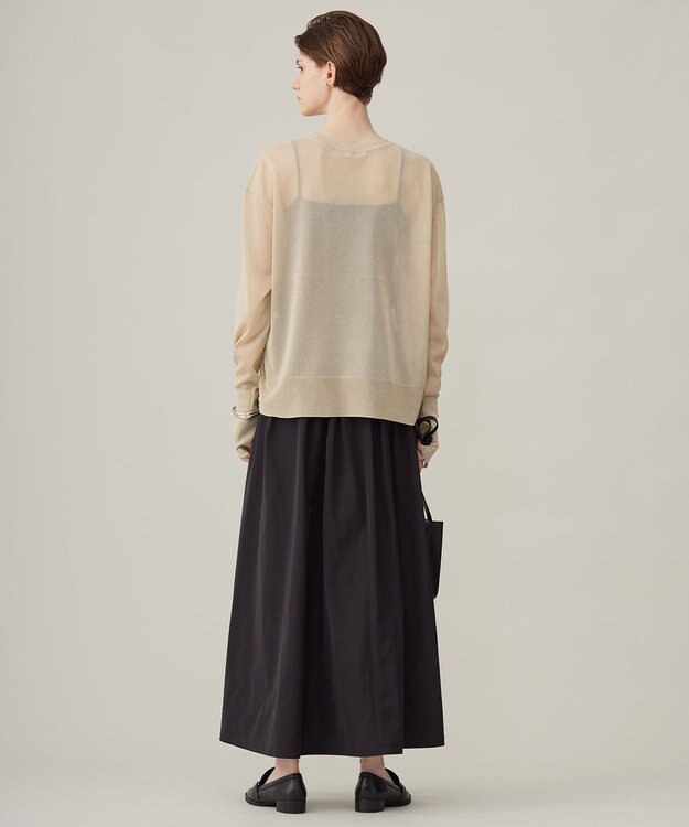 ICB L 【MAG×スタイリストコラボ】シャイニーシアーニット×サテンストレートパンツ ベージュニット×ネイビーパンツ