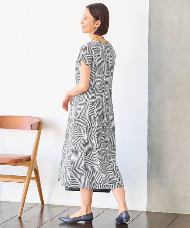 自由区 【洗える・XSサイズあり】モザイクラインプリント ワンピース ネイビー系6