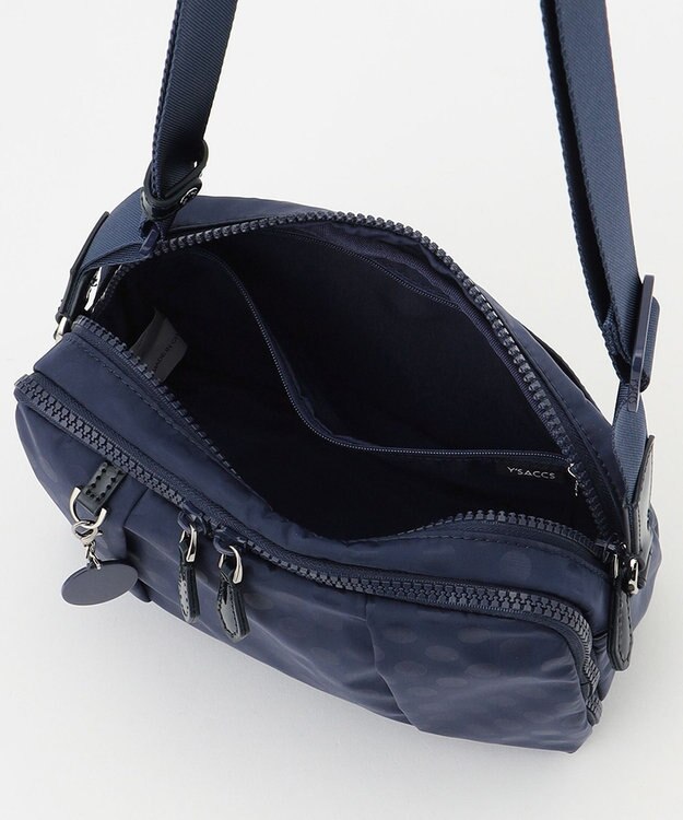 Y'SACCS 【ムック本掲載】Polka Dots スクエアポシェット ネイビー