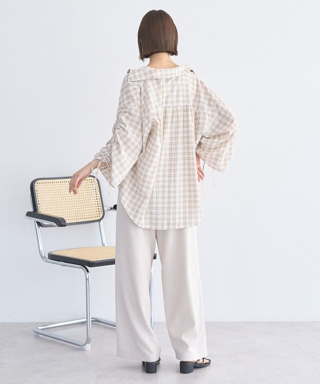 earth music&ecology シャーリングスリーブチェックシャツ Light Beige