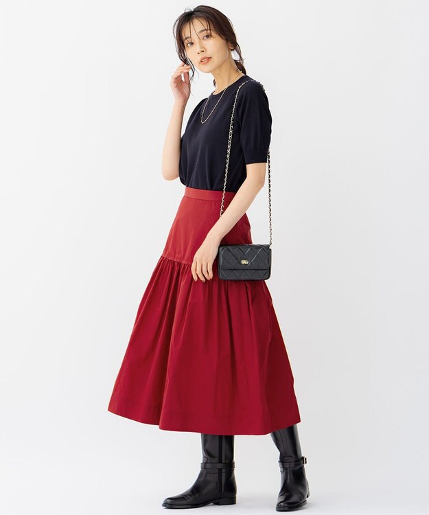 23区 メモリータフタ ティアード スカート レッド系