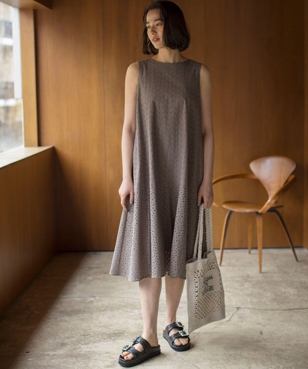 組曲 【WEB限定・新色追加】エンブロイダリーレースノースリーブ ワンピース モカグレー系9