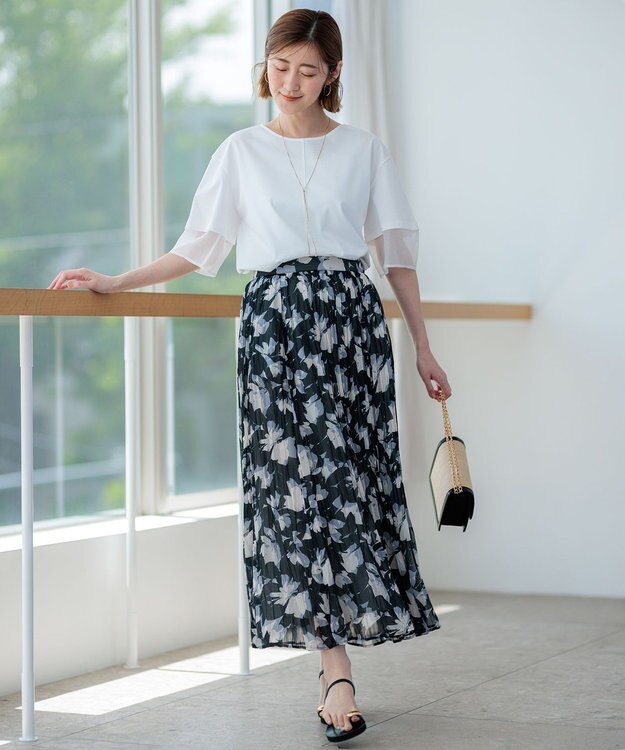 23区 【洗える】Ratti シャドーフラワープリント スカート モノトーンプリント