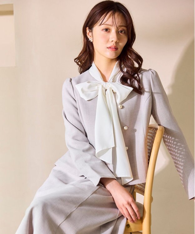 Feroux 【先行予約】パール釦ペプラムジャケット×スカート セットアップ ライトグレー系