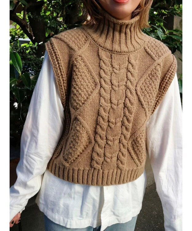 Green Parks ケーブルニットベスト Beige