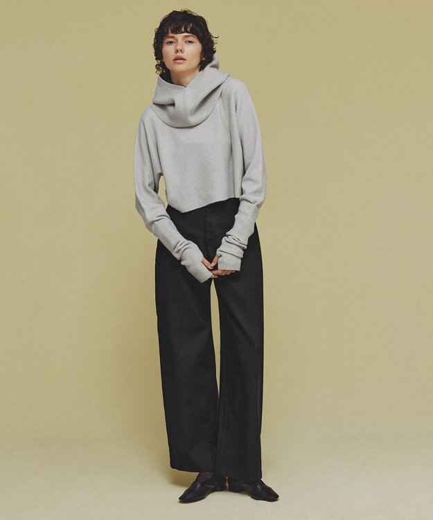 UNFILO ふわふわニット クロップドハイネック グレー