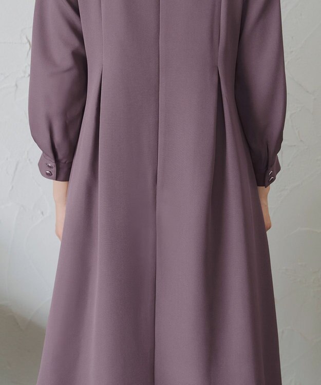 Tiaclasse 【洗える】ビジュー付きフロント切替タックワンピース プラム