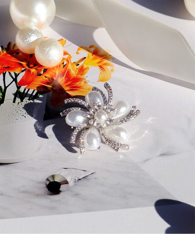 Tiaclasse 【選べる2TYPE】スモールフラワーブローチ シルバー