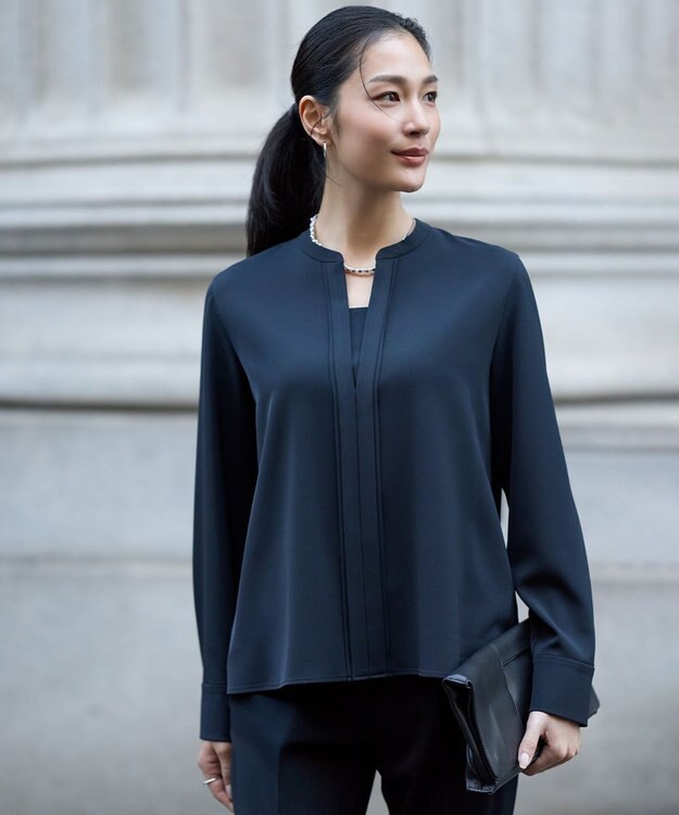 ICB L Fied キーネック ブラウス ネイビー