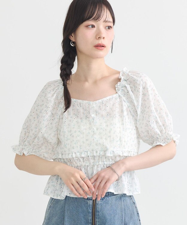 earth music&ecology フラワー刺繍フリルヘムブラウス Off White