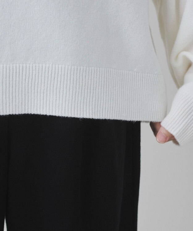 WEGO 【ユニセックス着用ITEM/SMLサイズ展開】アクセ付きワンポイントニットプルオーバー オフホワイト