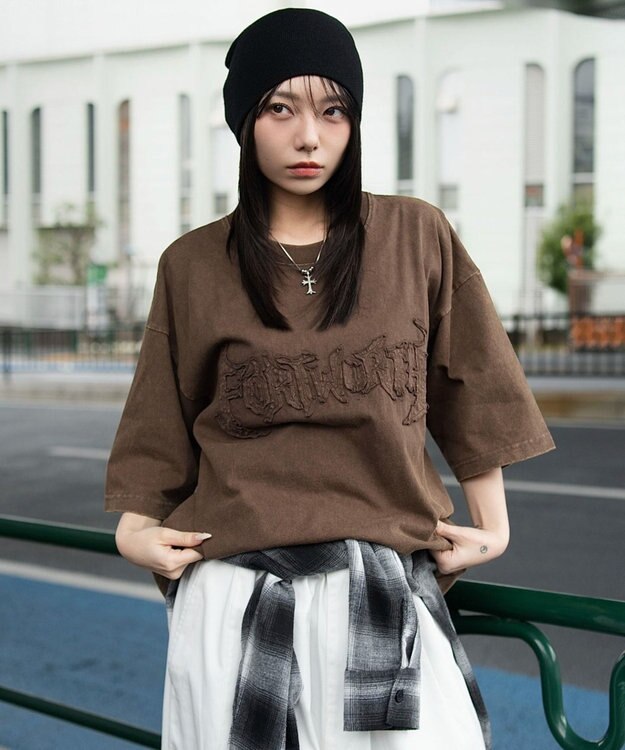 WEGO 【ユニセックス着用ITEM/MLサイズ展開】ブリーチダメージアップリケT（SS） ブラウン