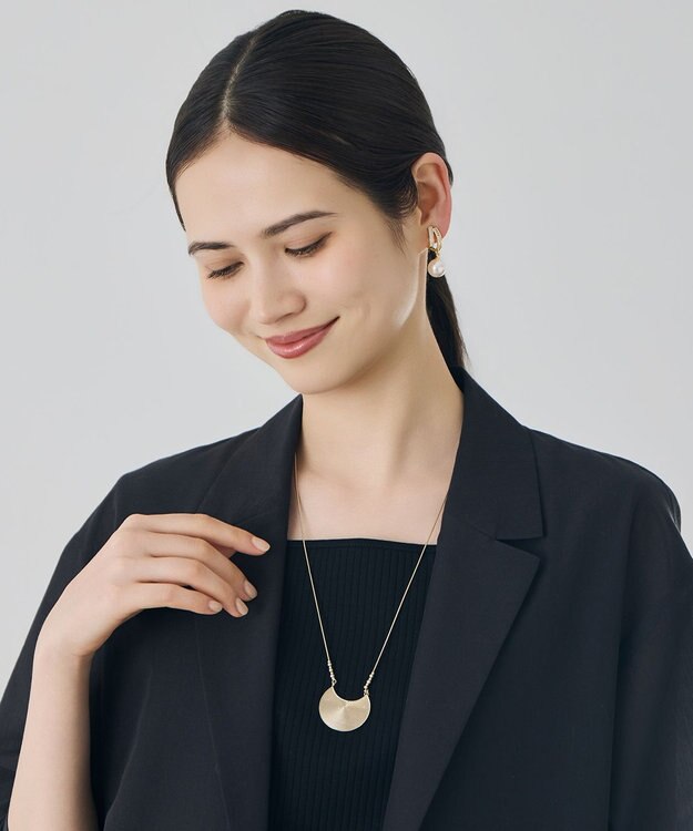 自由区 【SHIHOさん着用・長さ調節可】スワール ネックレス マットゴールド