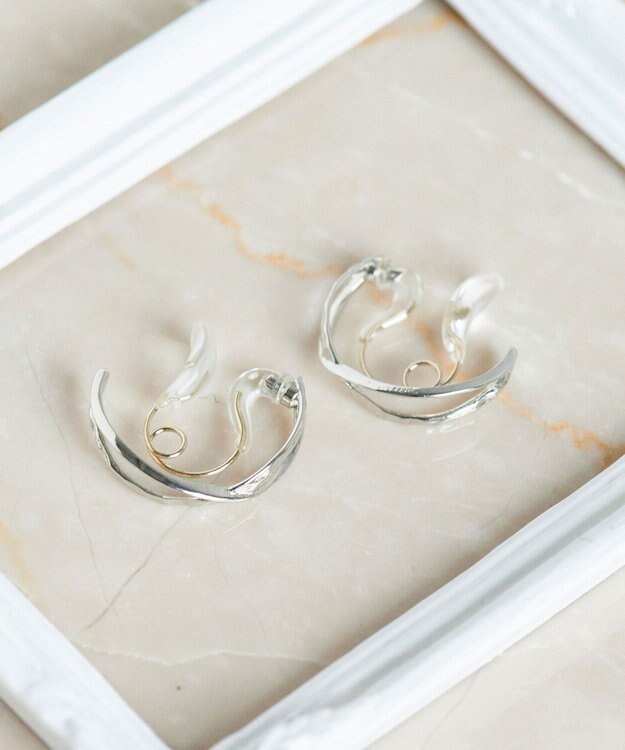 Phoebe 〈シリーズ累計販売10000点突破！〉〈痛くないシリーズ/金属アレルギー対応〉クロスフープクリスタルループフィットイヤリング　シルバー シルバー