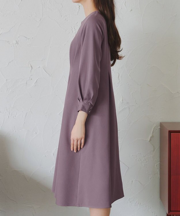 Tiaclasse 【洗える】ビジュー付きフロント切替タックワンピース プラム
